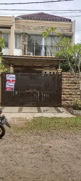 Dijual rumah 2 LT  di GDC dekat alun alun kota Depok
