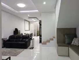 Jarang Ada Rumah Siap Huni Komplek Eksklusif Mekar Wangi Bandung