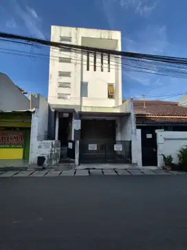Dijual rumah kos 3 Lt 10 kamar di kebayoran baru cocok buat investasi