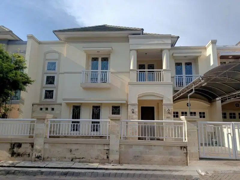 Jual Rumah 2lantai, onegate sistem,dikelilingi oleh fasum