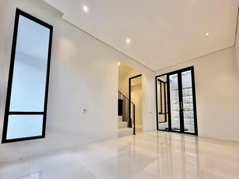 rumah mewah 2 lt dekat kampus UB dan SUHAT di ikan cakalang