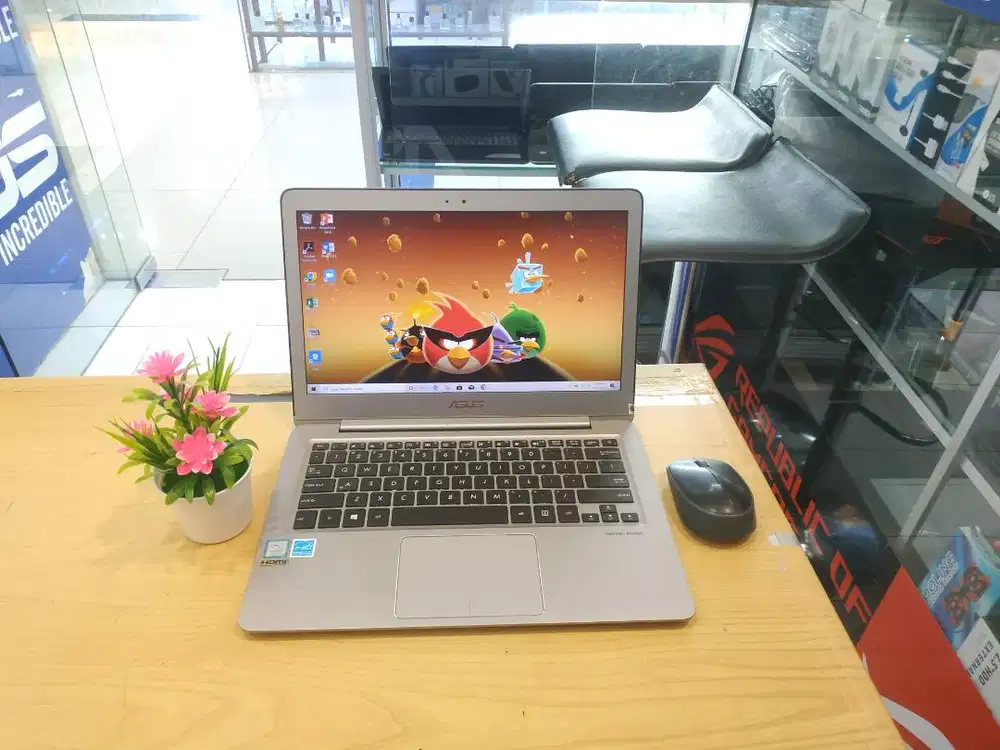 FOR SALE LAPTOP ASUS ZENBOOK UX330UAK CORE i7 SSD 512GB