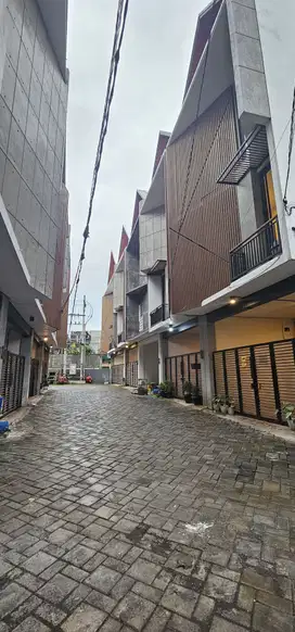 Kos elite siguragura merjosari sangat dekat kampus UB Brawijaya UNMUH