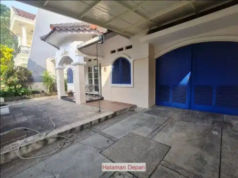 rumah lingkungan elite araya bonus furniture di malang kota