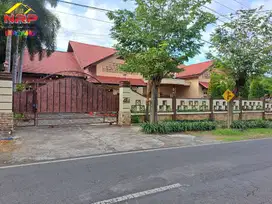 Dijual Rumah Megah Full Prabot di Pusat Kota Banyuwangi