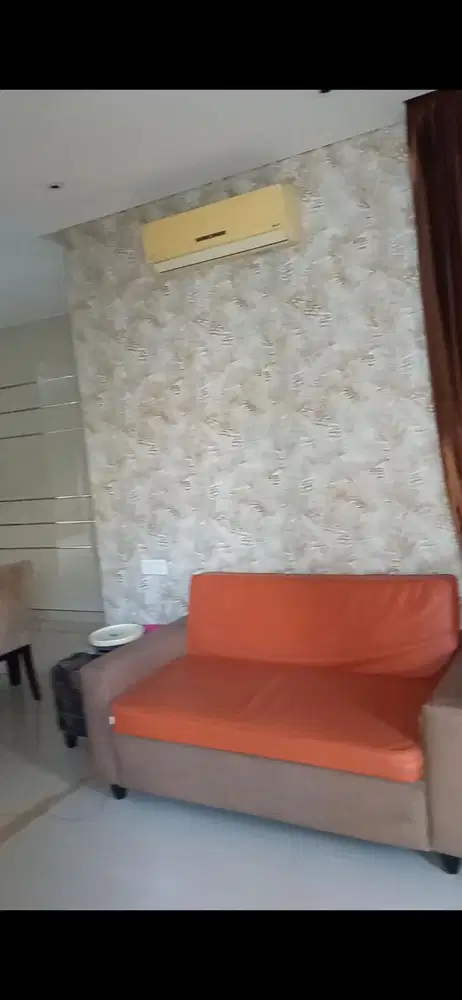 Rumah di pakuwon city MALIBU cluster