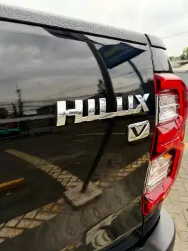 Toyota Hilux V 2023