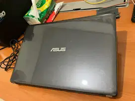Asus 14” Core i7 | Nvidia 940M | 10GB | SSD 256GB