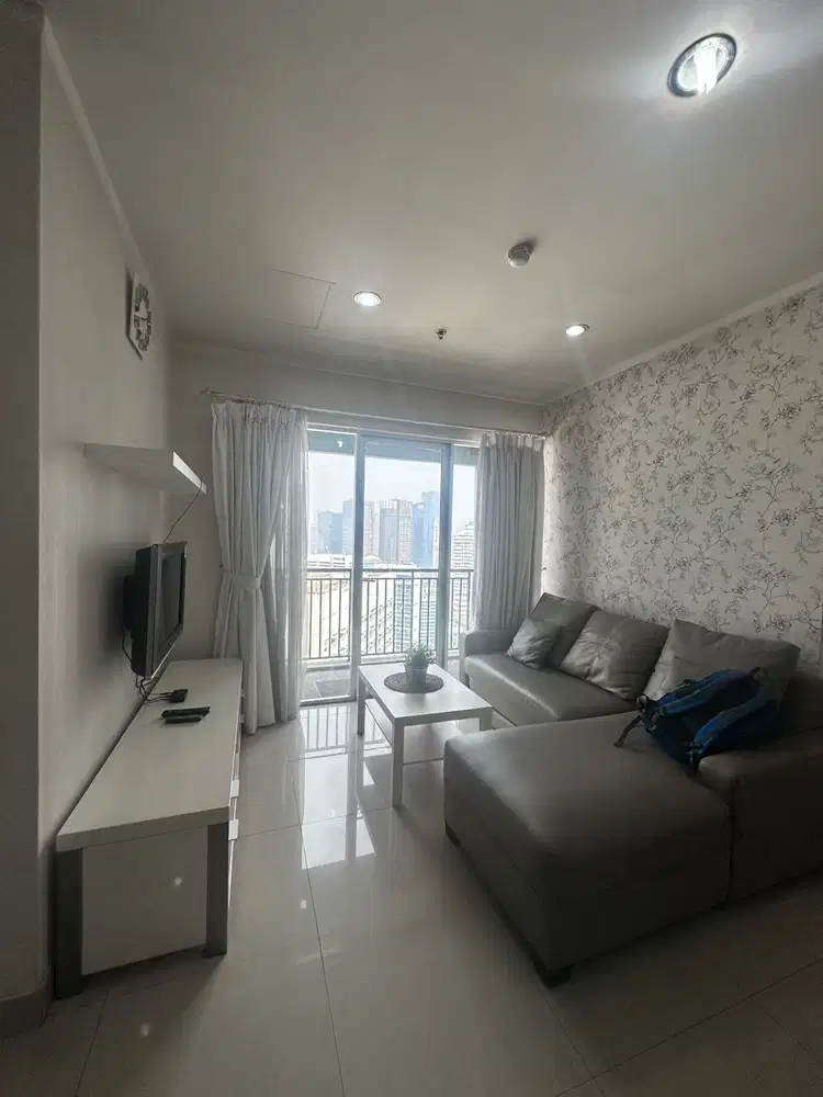 Sewa Apartemen Mewah Sahid Sudirman 2BR Lokasi Pusat Kota