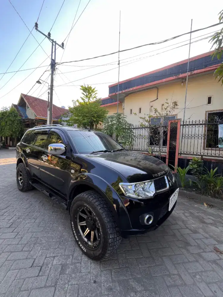 Mitsubishi pajero sport Exceed pemakaian 2010 perakitan 2009 matic AT