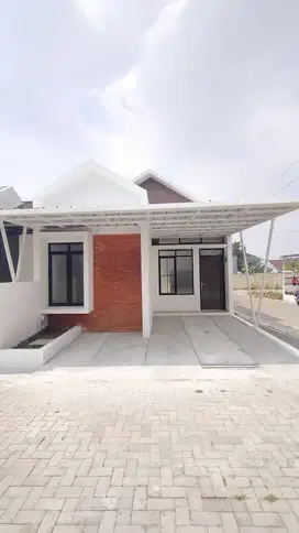 Rumah 500 jutaan di cihanjuang dkt wisata floating market lembang