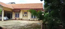 Rumah Untuk Ruang Usaha  Strategis Jatiwarna Bekasi