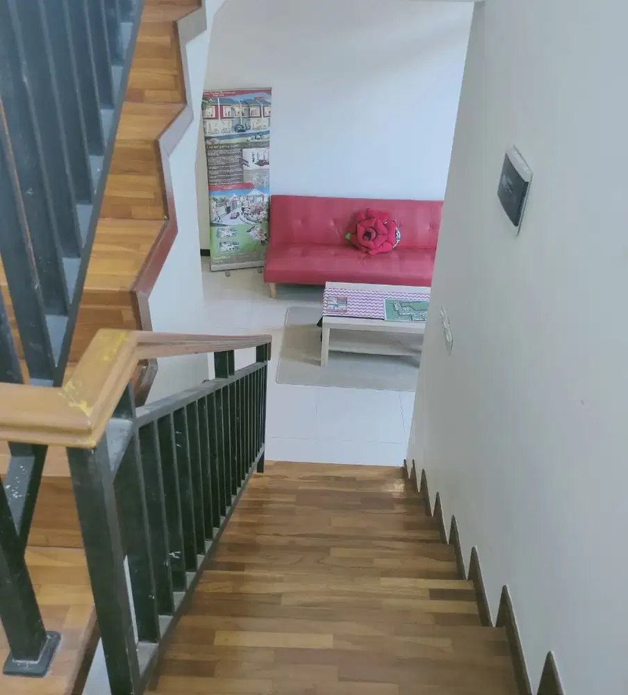 Dijual Rumah Lokasi Strategis Dekat Ke Jakse