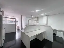 SEWA KANTOR GRAHA ADHI MEDIA SEMI FURNISH LUAS 139