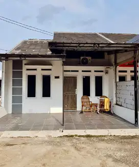 Rumah 2 Lantai Cluster Grand Fernata, dkt Summarecon Karawang Timur