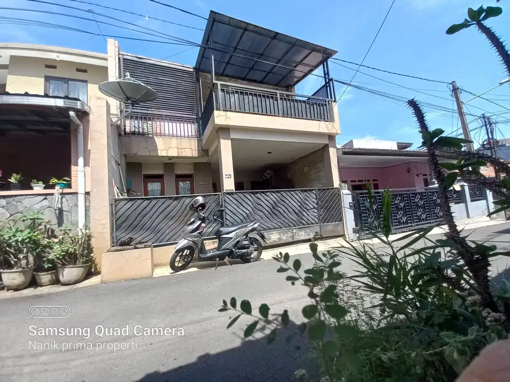 Rumah 2 lantai minimalis komplek puri cipageran indah 1 cimahi kota