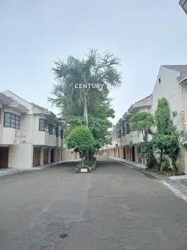 Dijual Area Perkantoran Gudang Hotel Dan Town House 13 Unit