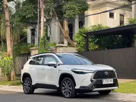 COROLLA CROSS HYBRID 1.8 AT 2020 PUTIH KM 57rb SERVICE RECORD