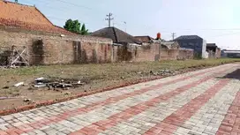 Kavling di komplek perumahan dekat pintu tol Klodran Colomadu