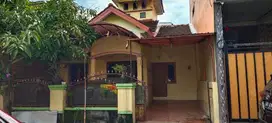Rumah semi Furnish di Mangesti Raya Waru Gentan