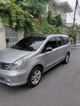 Nissan Grand livina 1.5XV Matik