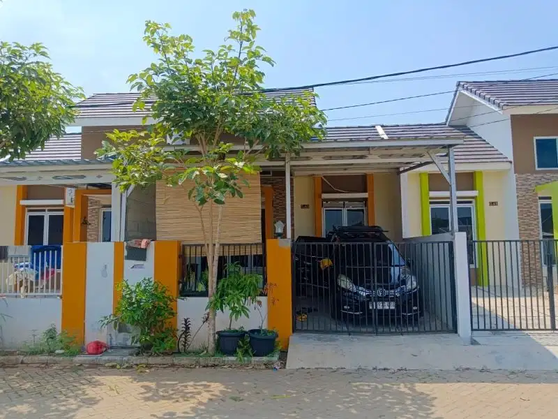 Rumah Cluster Hadap Fasum