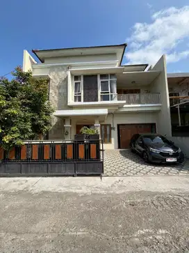 RUMAH MEWAH 2 LANTAI - HARGA MURAH VIEW SAWAH COCOK UNTUK PENSIUNAN