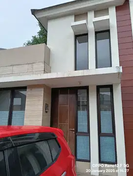 Disewakan rumah 1 lantai sudah sticker kaca, AC 1 Carona Citra Raya