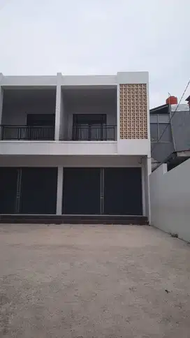 Disewakan Ruko Baru 2 Lantai di Duren Sawit, Jakarta Timur