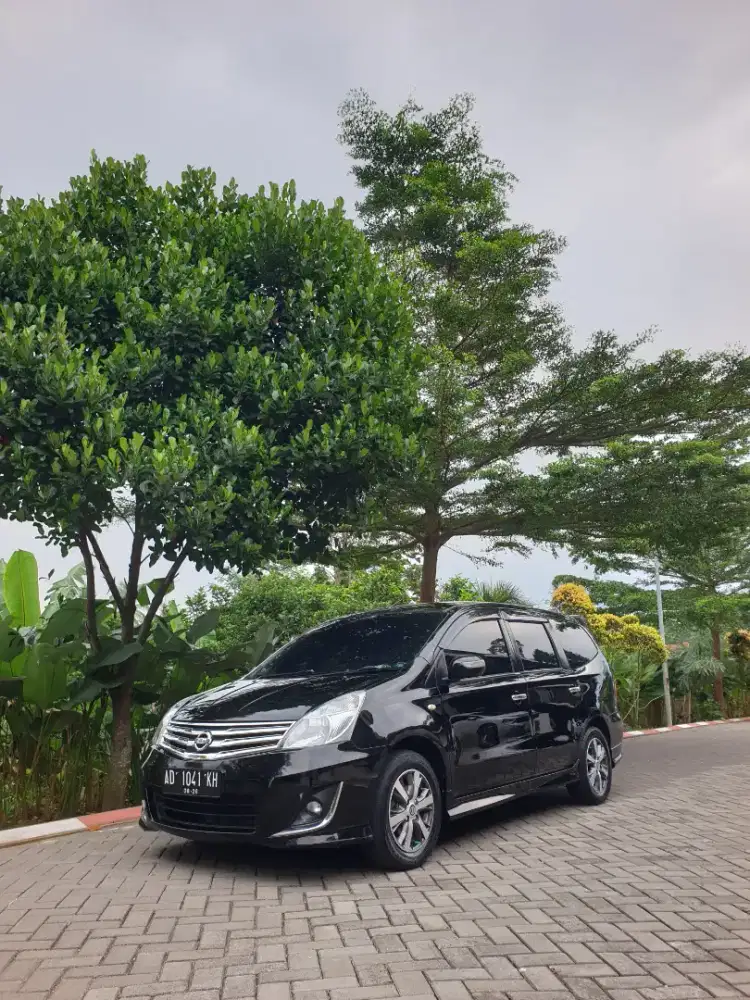 Nissan Grand Livina HWS 1.5 AT