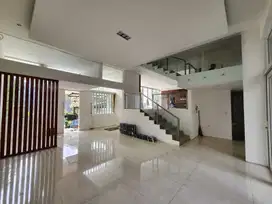 Jual Rumah Mewah Cluster Orange Heliconia Metland Jakarta Barat
