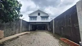 Gudang dengan ruang kantor lengkap kawasan pergudangan Baki