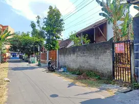 Tanah ciamik untuk hunian mewah lokasi dekat de Tjolomadoe