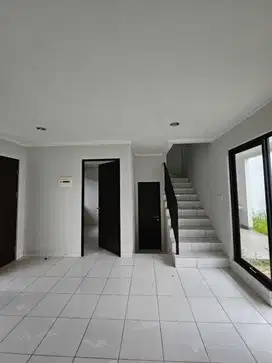 Dijual Rumah Nyaman Dayana Summarecon Bandung Like New