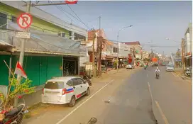 Ruko gandeng 2 di jalan utama disentral pasar bisnis cikarang
