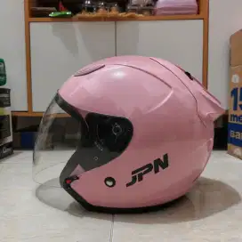 Helm JPN Warna Pink Jarang Dipakai