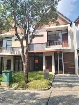 Jual Rumah 2 Lantai Cluster Cosmo Lippo Cikarang, 1.2 Miliar!