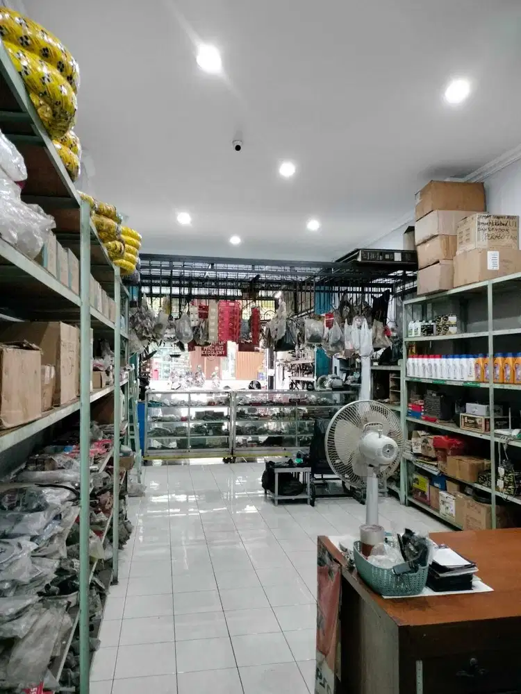 DISEWAKAN RUKO 3 LANTAI DI CENGKARENG BARAT