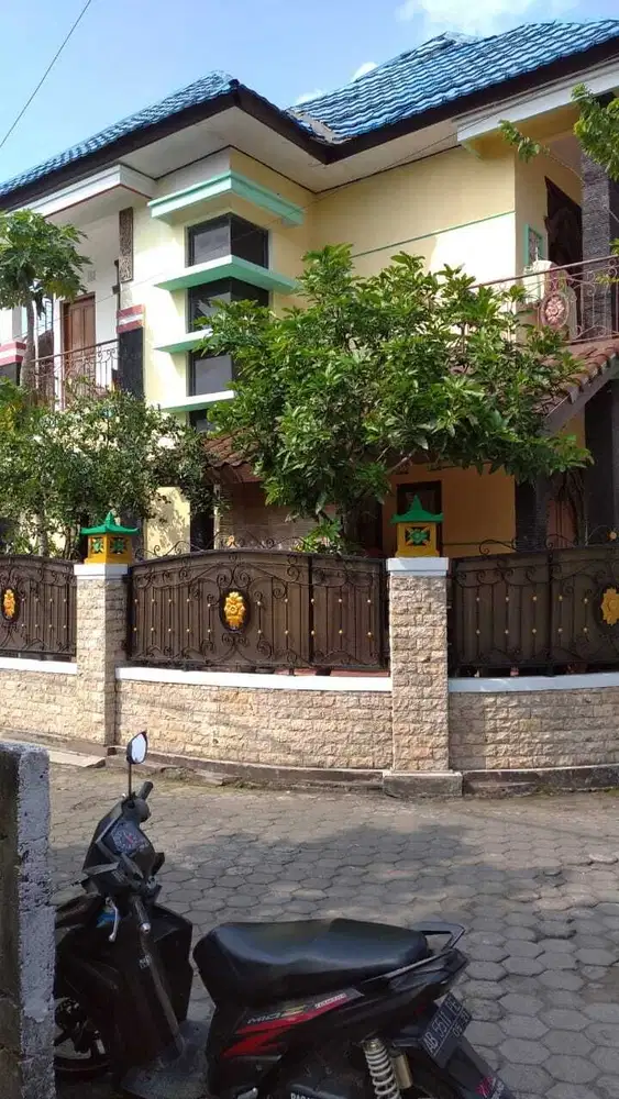 Rumah 2 lantai sangat strategis jalan kaliurang KM 7 dekat UGM