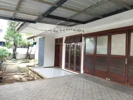 RUMAH ASRI CIPETE KEBAYORAN BARU JUAL CEPAT MURAH 20juta/M