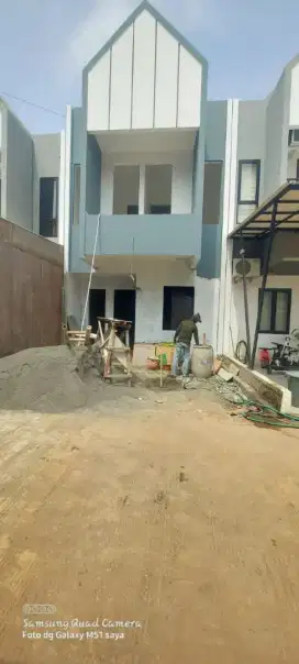 Cluster 2 lantai di jakarta timur dekat pintu tol cibubur
