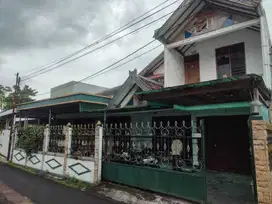 Rumah sangat strategis dan nyaman kodya baciro tengah kota