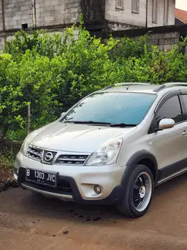 Nissan Grand livina 2011 Bensin