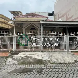 DIJUAL VILLA KOMP CEMARA ASRI JLN NANAS