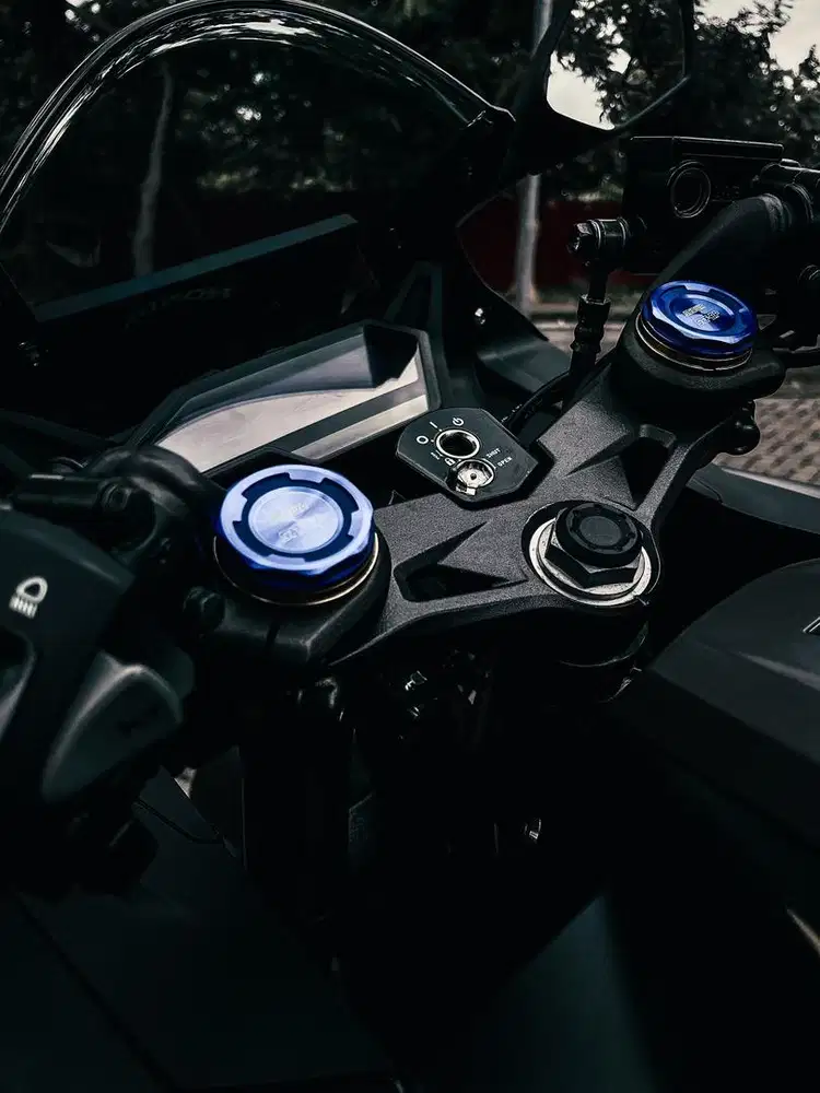 HONDA CBR 150 / 2023 / Non-ABS / Colour, Black Silver.