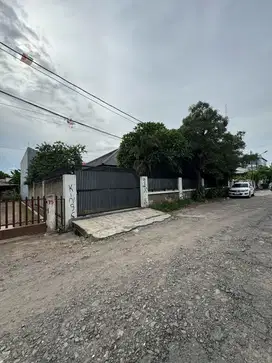 Dijual Tanah Bonus Rumah kost di Cipinang Besar Jakarta Timur