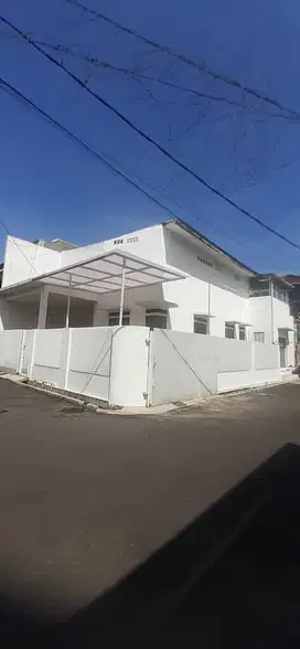 Dijual Rumah Hook di Antapani Bandung Siap Huni
