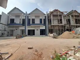 Cluster mewah 2lantai dekat pintu tol bambu apus jaktim