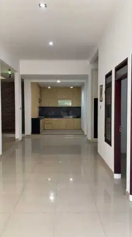 Dijual Rumah di Taman Kopo Indah Bandung Terawat Siap Huni
