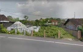 Tanah tepi jalan raya dekat Universitas Setia Budi Solo